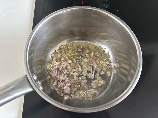 Chutney di mango fatto in casa: ricetta originale indiana per carni e formaggi - Preparazione tappa 2