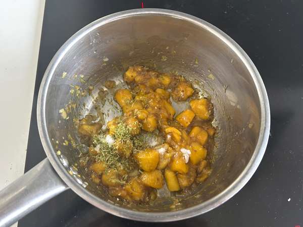 Chutney di mango fatto in casa: ricetta originale indiana per carni e formaggi - Preparazione tappa 5