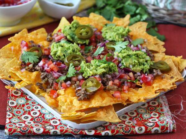 Nachos conditi: l'idea veloce per un apericena da leccarsi le dita - Preparazione tappa 6