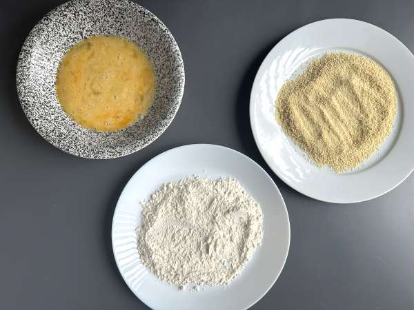 Caprice des Dieux impanato con patate croccanti in friggitrice ad aria: ricetta facile e veloce - Preparazione tappa 3