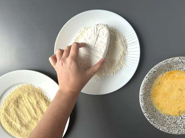 Caprice des Dieux impanato con patate croccanti in friggitrice ad aria: ricetta facile e veloce - Preparazione tappa 4