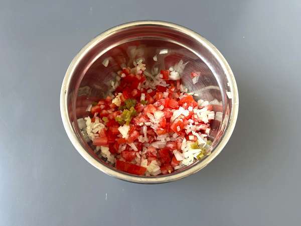 Huevos rancheros: l'iconica e gustosa ricetta messicana - Preparazione tappa 1