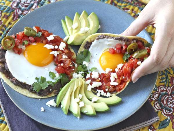 Huevos rancheros: l'iconica e gustosa ricetta messicana - Preparazione tappa 11