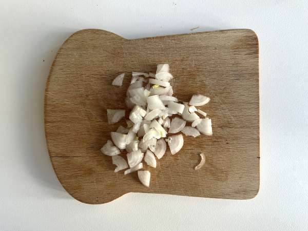 Salsa al pepe fatta in casa: ricetta facile, cremosa e perfetta per la carne - Preparazione tappa 1