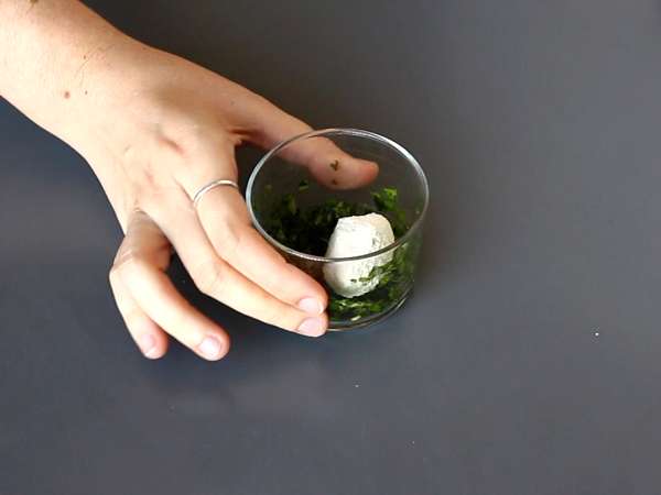 Palline di ricotta salate: stuzzichini facili e veloci per aperitivi golosi - Preparazione tappa 4