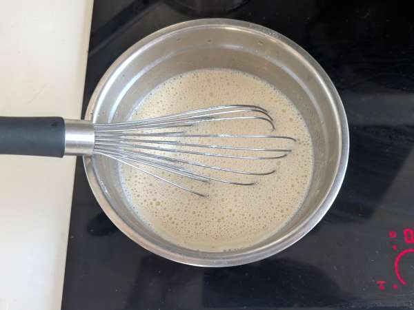 Crema alle uova in friggitrice ad aria: il dolce al cucchiaio che si prepara in pochi minuti! - Preparazione tappa 3