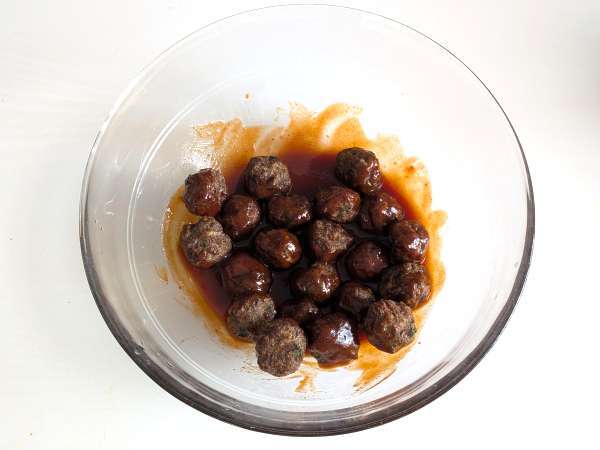 Polpette in friggitrice ad aria con salsa agrodolce stile barbecue: ricetta facile e gustosa - Preparazione tappa 7