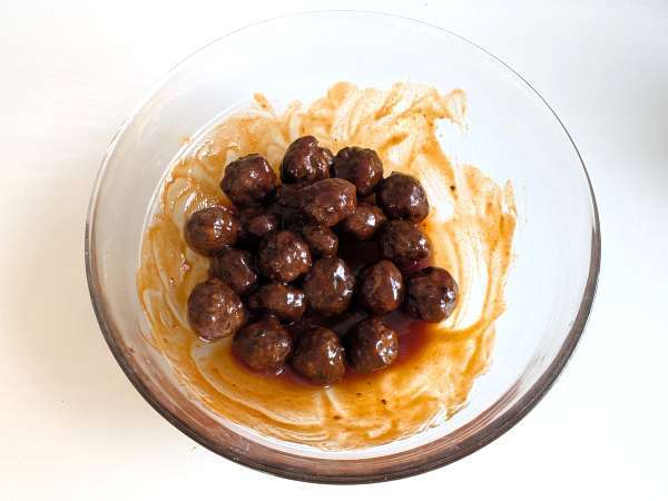 Polpette in friggitrice ad aria con salsa agrodolce stile barbecue: ricetta facile e gustosa - Preparazione tappa 8