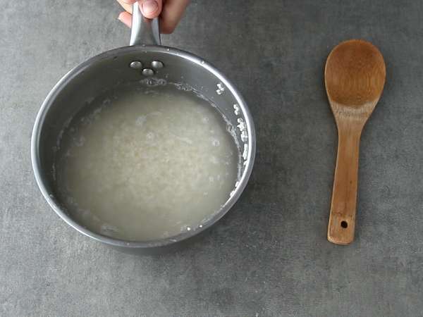 Onigiri con tuorli d’uovo marinati in salsa di soia: ricetta originale giapponese facile - Preparazione tappa 2