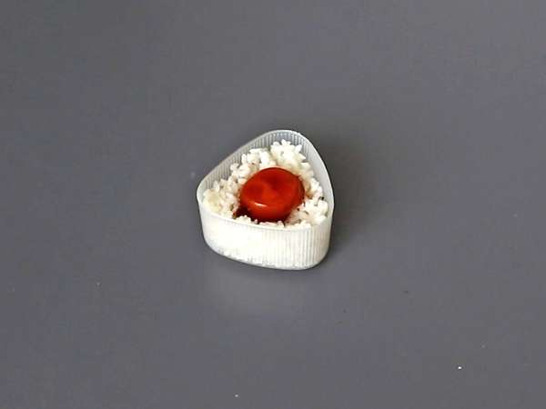 Onigiri con tuorli d’uovo marinati in salsa di soia: ricetta originale giapponese facile - Preparazione tappa 5