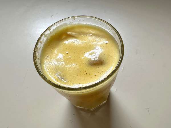 Caipirinha batida al frutto della passione: la versione cremosa del celebre cocktail brasiliano - Preparazione tappa 3