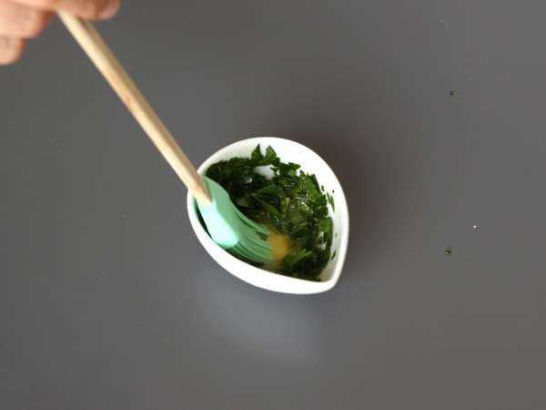 Torcetti di pasta sfoglia al formaggio in friggitrice ad aria: ricetta facile e veloci - Preparazione tappa 8