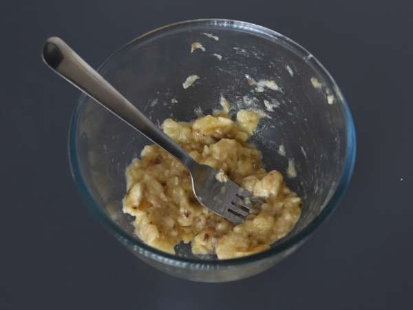 Muffin alla banana e gocce di cioccolato extra gourmet - Preparazione tappa 1