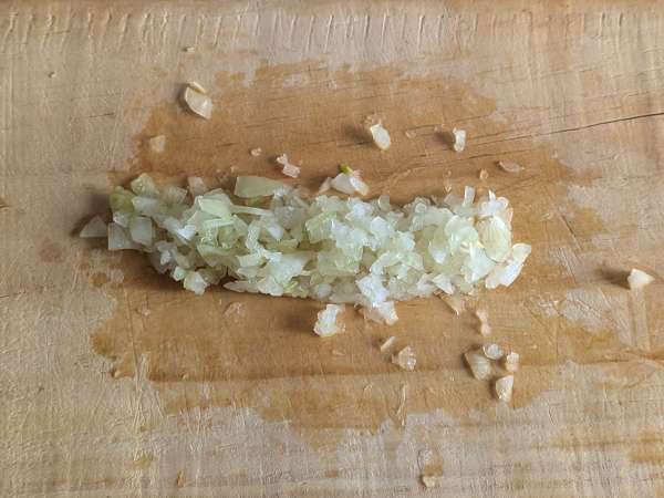 Pasta al forno con piselli e prosciutto cotto cremosa e gratinata - Preparazione tappa 1