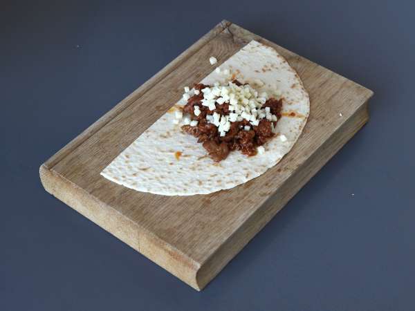 Tortillas al forno ripiene con carne di manzo aromatizzata - Preparazione tappa 4