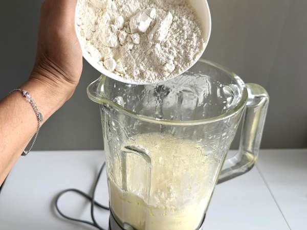 Pastella per torta salata nel frullatore: facile veloce e soffice - Preparazione tappa 4