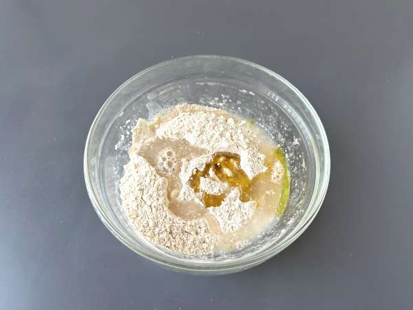 Grissini al rosmarino fatti in casa: croccanti e facili da preparare - Preparazione tappa 2