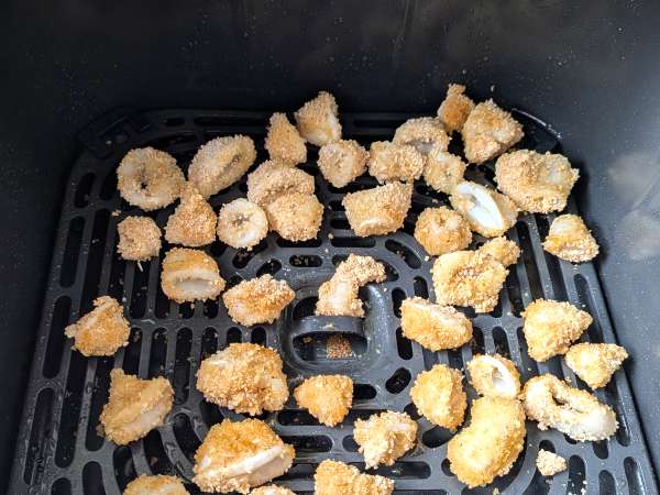 Anelli di calamari in friggitrice ad aria croccanti e leggeri - Preparazione tappa 7