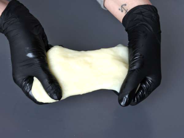 Mochi cookie con ube dal cuore morbido: ricetta facile e irresistibile - Preparazione tappa 3