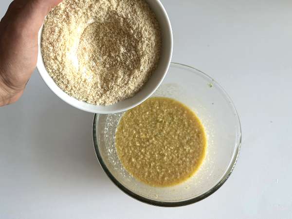 Torta umida pistacchio, lime e zucchine: soffice e profumata - Preparazione tappa 5