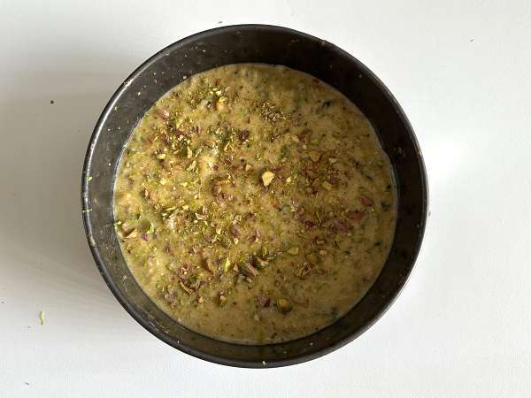 Torta umida pistacchio, lime e zucchine: soffice e profumata - Preparazione tappa 7