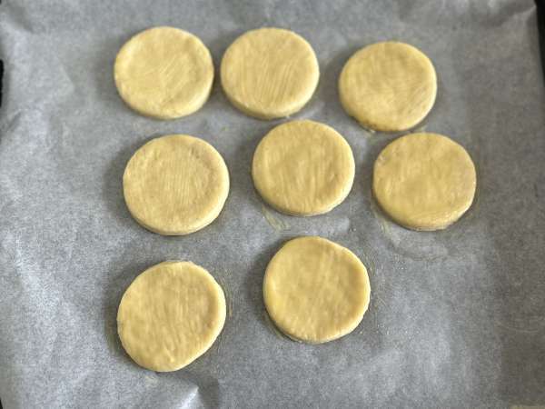 Shortcake alle fragole: ricetta originale americana facile, golosa e irresistibile - Preparazione tappa 5