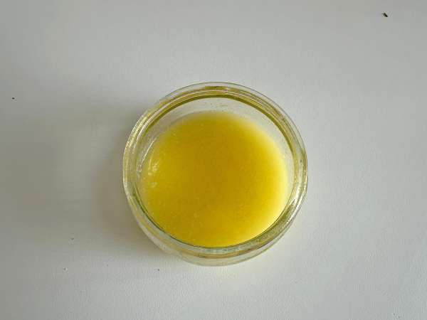 Crostini di pane nella friggitrice ad aria croccanti e veloci: ricetta facile - Preparazione tappa 2