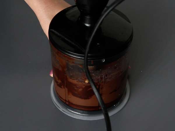 Cremoso cioccolato e banana: la ricetta facile con soli 3 ingredienti! - Preparazione tappa 3