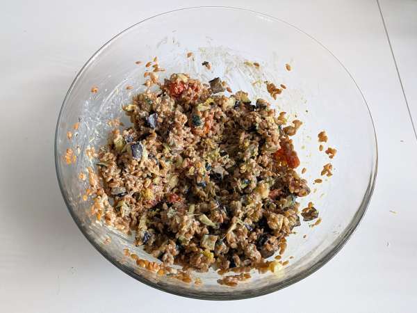 Insalata di farro cremosa con zucchine, melanzane e pomodorini - Preparazione tappa 7