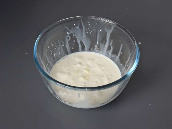 Ichigo sando: il sandwich giapponese alle fragole soffice e irresistibile - Preparazione tappa 1