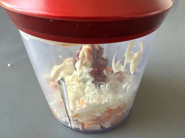Crema di surimi: la ricetta super veloce per l'aperitivo - Preparazione tappa 4