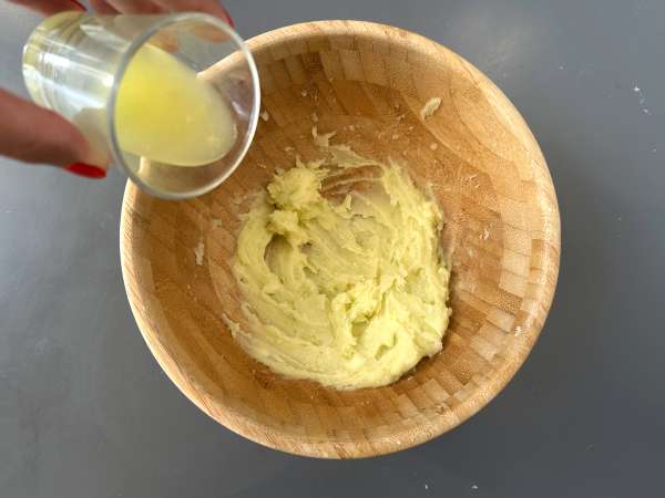 Biscotti di pasta frolla al lime con glassa - Preparazione tappa 3