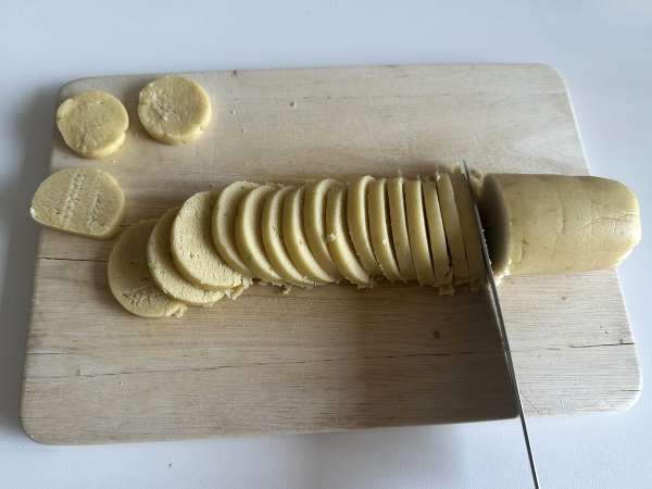 Biscotti di pasta frolla al lime con glassa - Preparazione tappa 6