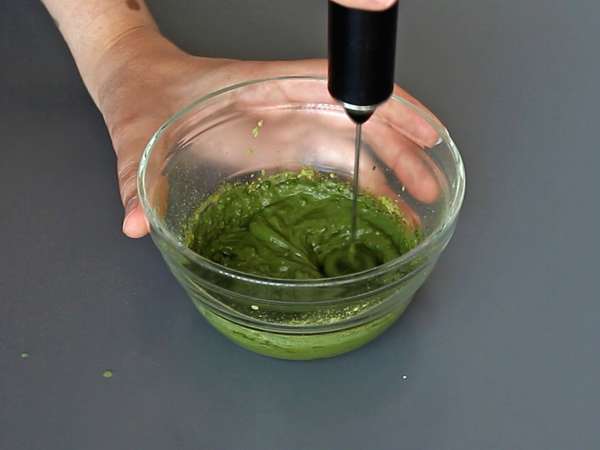 Plumcake marmorizzato al tè matcha soffice e goloso - Preparazione tappa 1