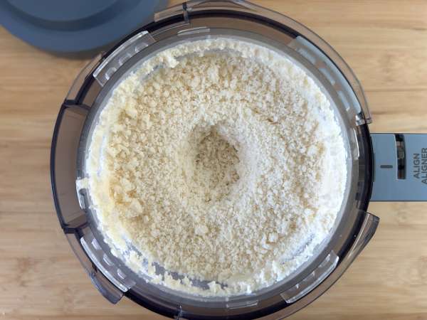 Gelato alla vaniglia con la Ninja Creami: ricetta facile e cremosa - Preparazione tappa 4