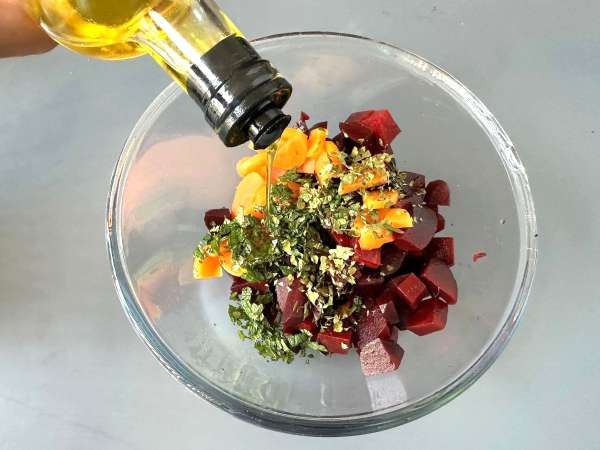 Insalata di barbabietole con halloumi grigliato - Preparazione tappa 3