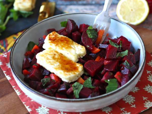 Insalata di barbabietole con halloumi grigliato - Preparazione tappa 9
