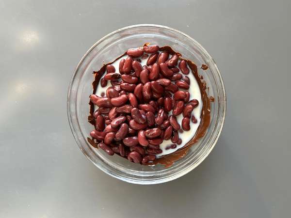 Brownie proteico al cioccolato e fagioli rossi senza farina - Preparazione tappa 3