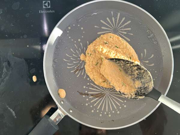 Pancake salati alle lenticchie corallo: ricetta proteica facile e gustosa - Preparazione tappa 7