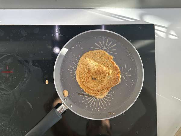 Pancake salati alle lenticchie corallo: ricetta proteica facile e gustosa - Preparazione tappa 8