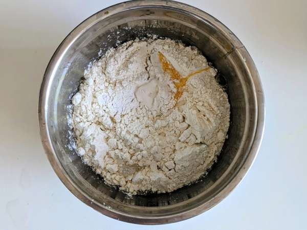 Torta alle pere facile e soffice con mandorle - Preparazione tappa 2