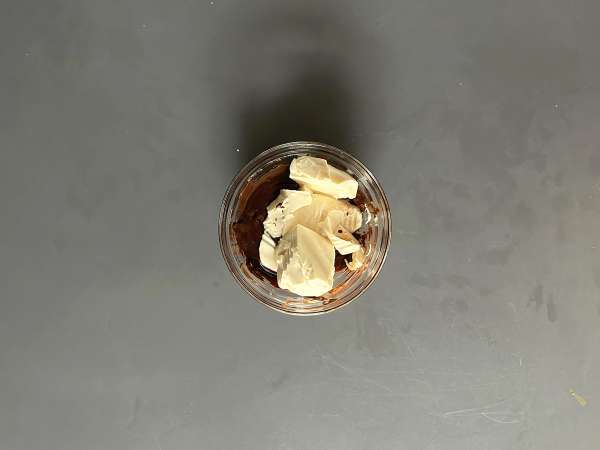 Crema al cioccolato con tofu morbido: dessert cremoso e goloso con soli 2 ingredienti - Preparazione tappa 2