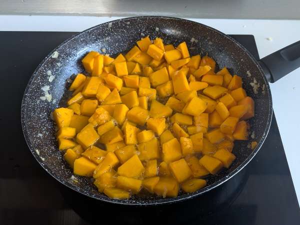 Lasagne con zucca, speck e noci cremose e croccanti - Preparazione tappa 2