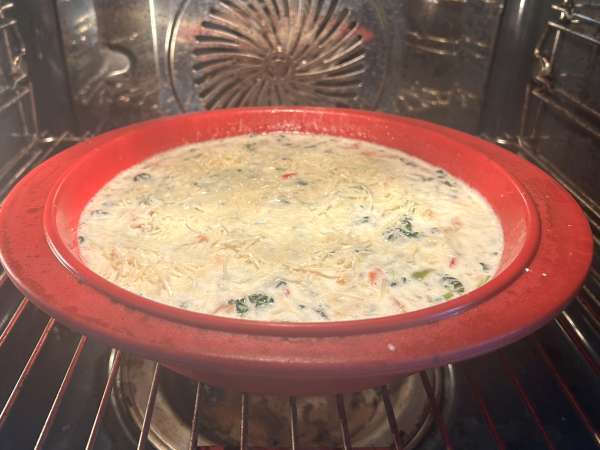 Torta salata con salmone, spinaci e cottage cheese senza pasta sfoglia - Preparazione tappa 8