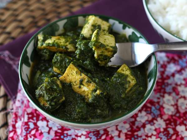 Palak tofu cremoso con spinaci e spezie indiane - Preparazione tappa 11