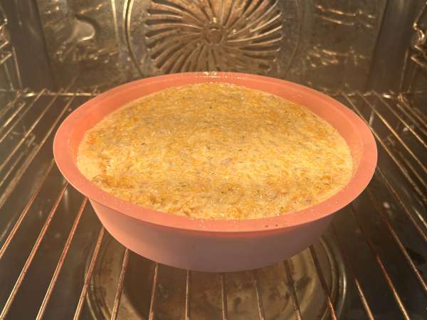Torta salata senza pasta con tonno, carote e cottage cheese: facile e ricca di proteine - Preparazione tappa 8