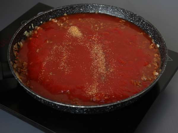 Lasagne in padella: facili, filanti e senza forno - Preparazione tappa 3