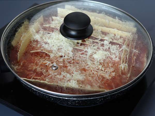 Lasagne in padella: facili, filanti e senza forno - Preparazione tappa 6