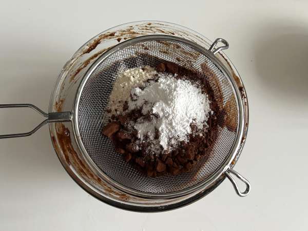Brownie alla patata dolce senza burro né olio - Preparazione tappa 4