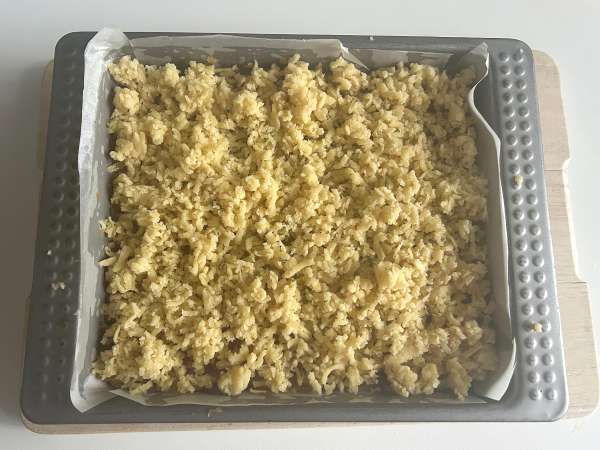 Szarlotka: torta di mele polacca con copertura sbriciolata e croccante - Preparazione tappa 12